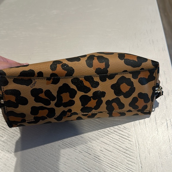 Coach Makeup Bag - Picture 4 of 8